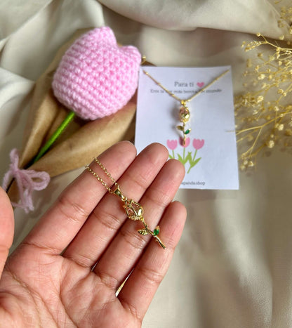 Un collar de tulipán es una joya , que simboliza amor perfecto y gracia